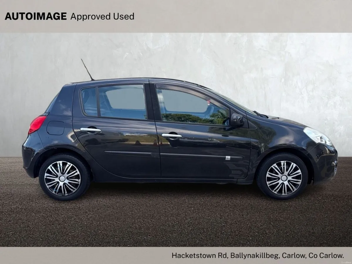 Renault Clio 1.2 16V ETHANOL ROYALE ECO - Image 6