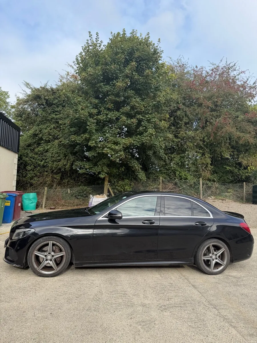 Mercedes Benz C220 AMG Line - Image 3