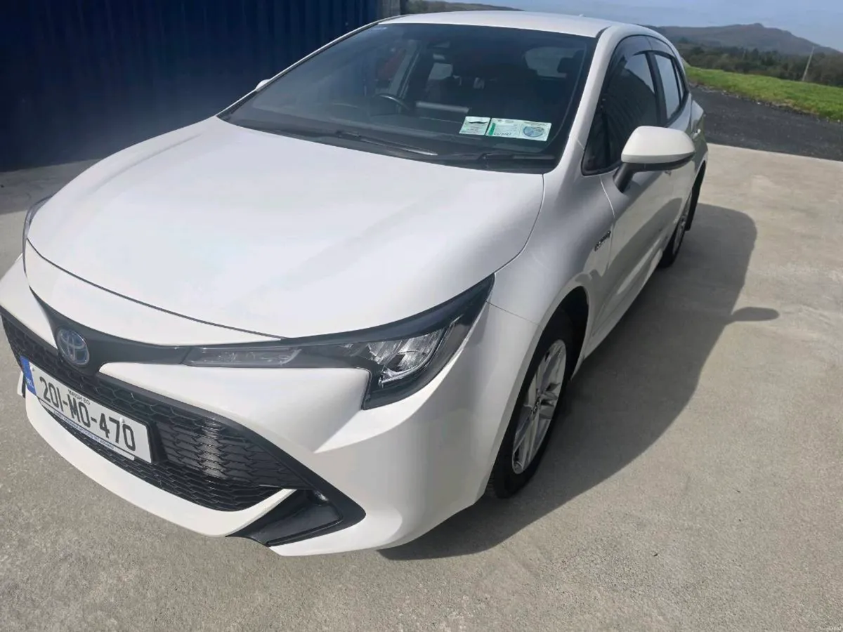 2020 Toyota corolla - Image 3