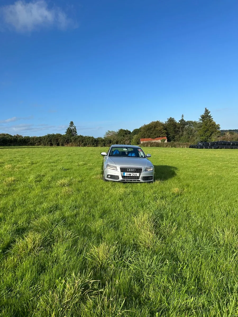 2011 Audi A4 automatic - Image 4