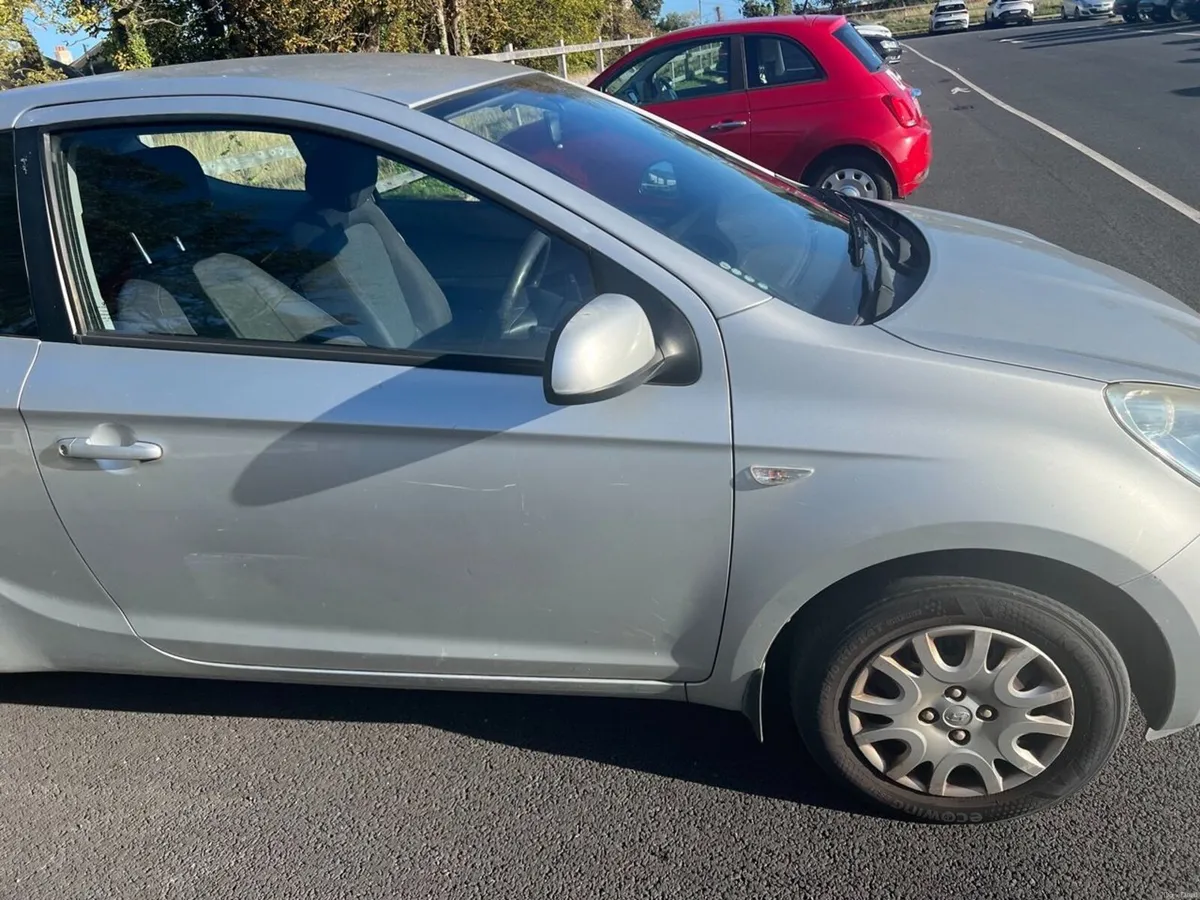 Hyundai i20 2009 - Image 4