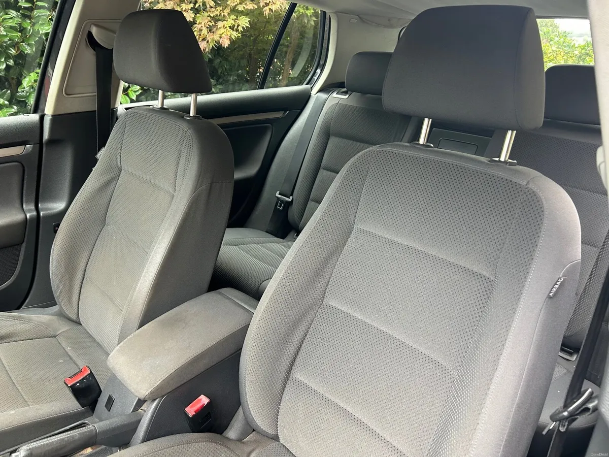 Volkswagen Golf 1.9 D 2009 - Image 6