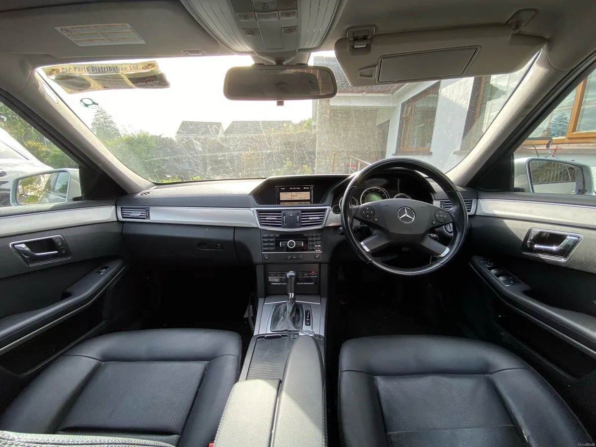 Mercedes E CLASS Estate - Image 6