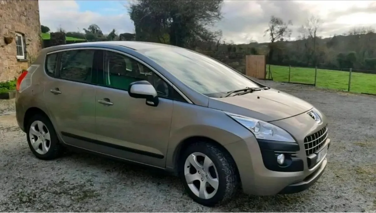 Peugeot 3008 2011 - Image 2