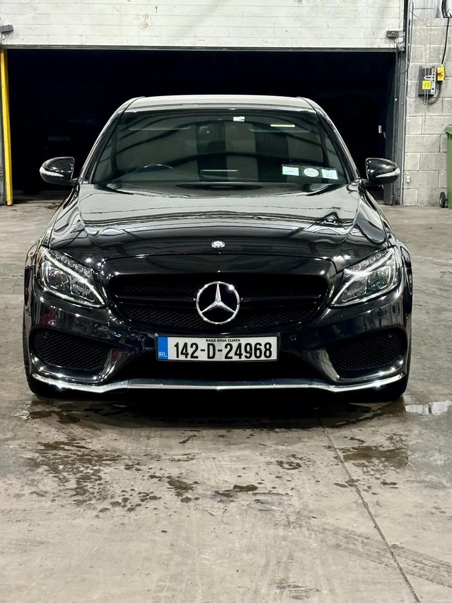Mercedes Benz C250 AMG - Image 3