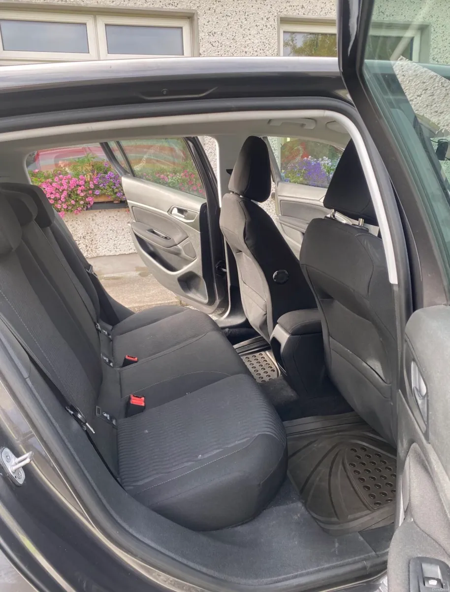 Peugeot 308 1.2 PureTech 82 Active - Image 6