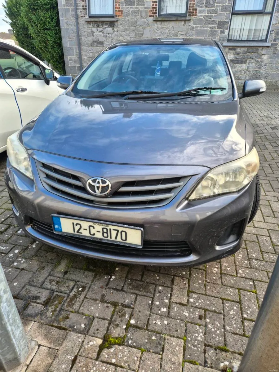 Toyota corolla - Image 6