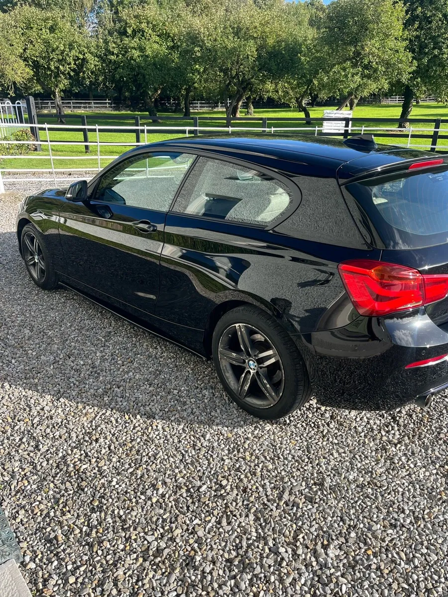 BMW 1-Series Hatchback Diesel Black - Image 3