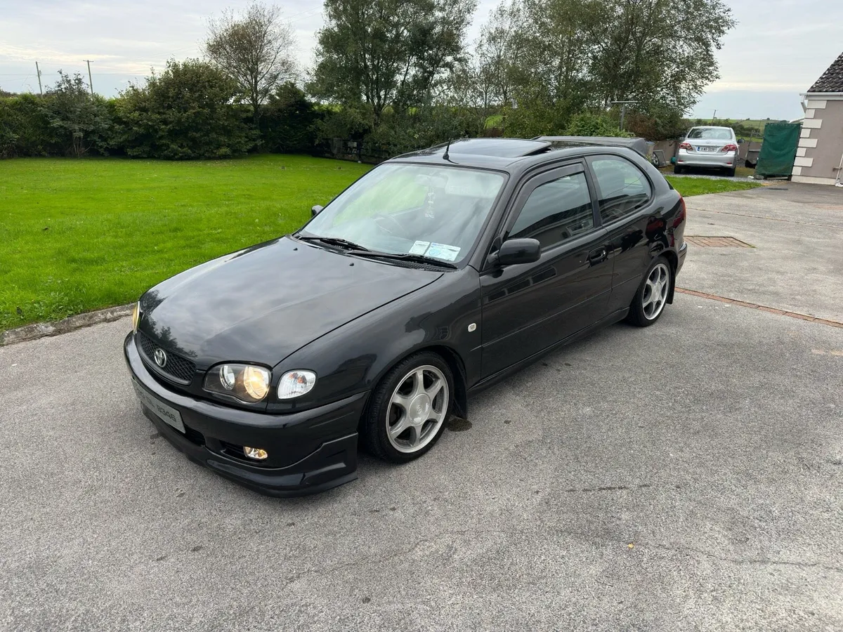 Toyota Corolla SR - Image 1
