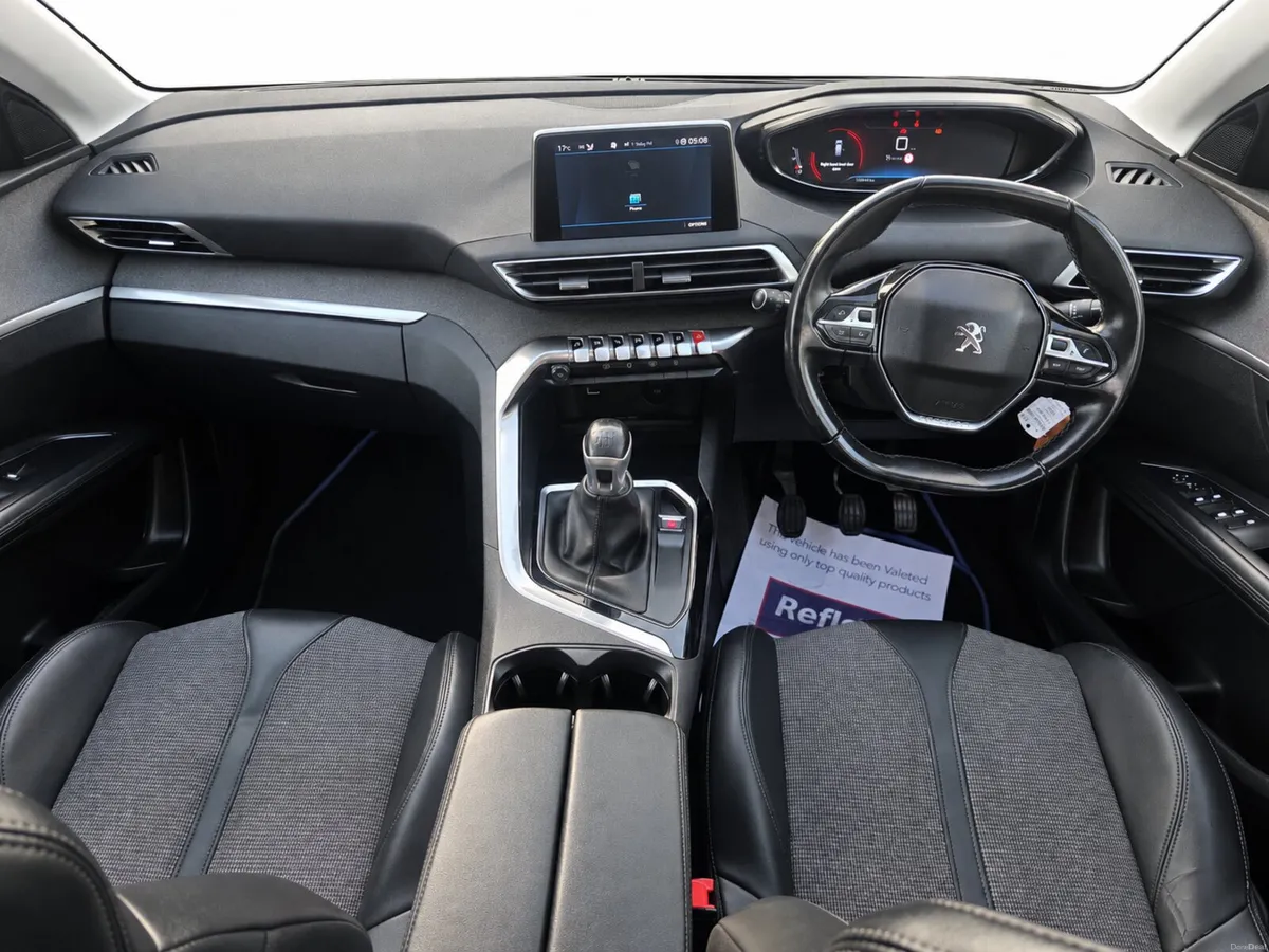 Peugeot 3008 Allure 1.2 - Image 6