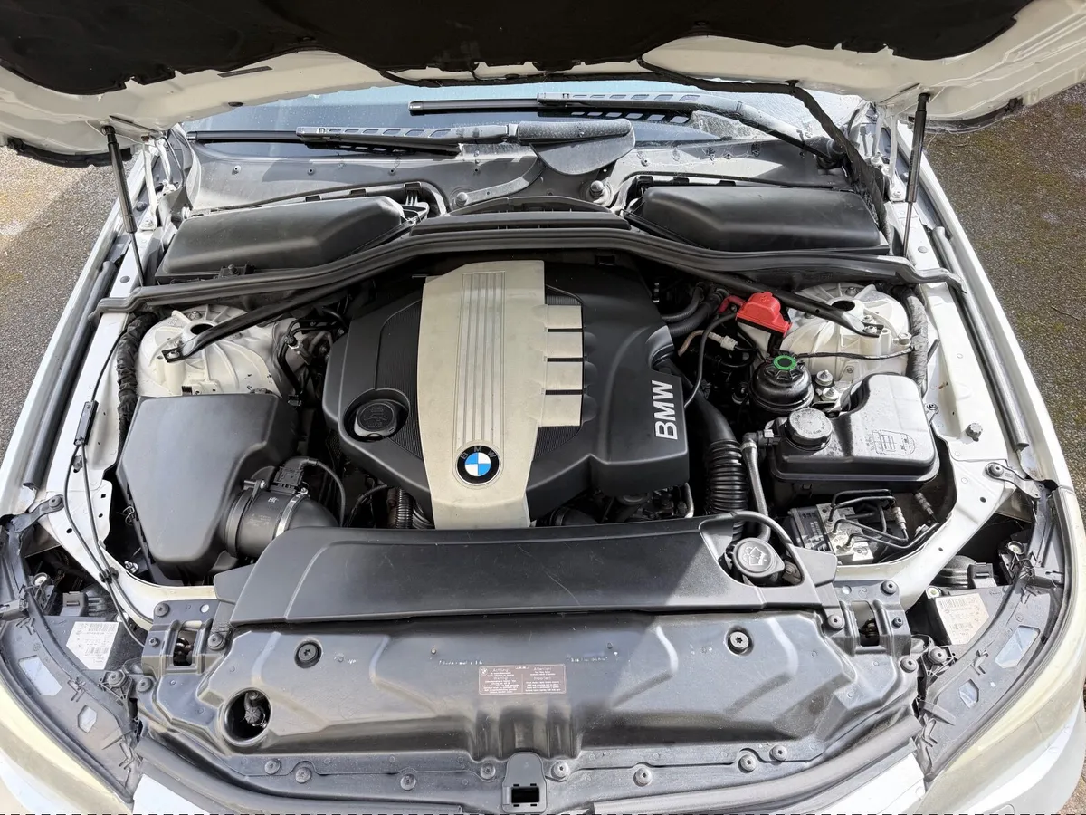 BMW 5-Series 2008 - Image 3