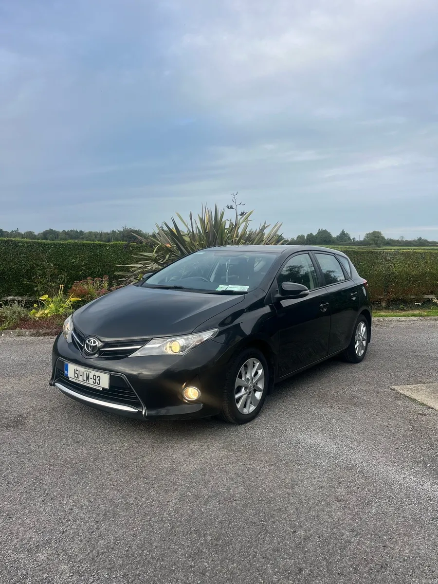 Toyota Auris Aura 1.4 D4D - Image 2