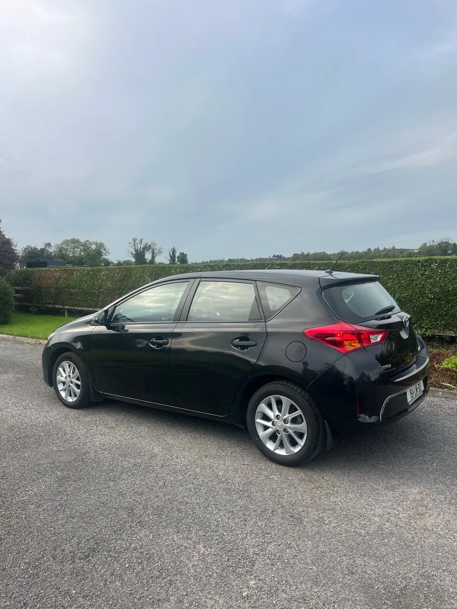 Toyota Auris Aura 1.4 D4D - Image 3