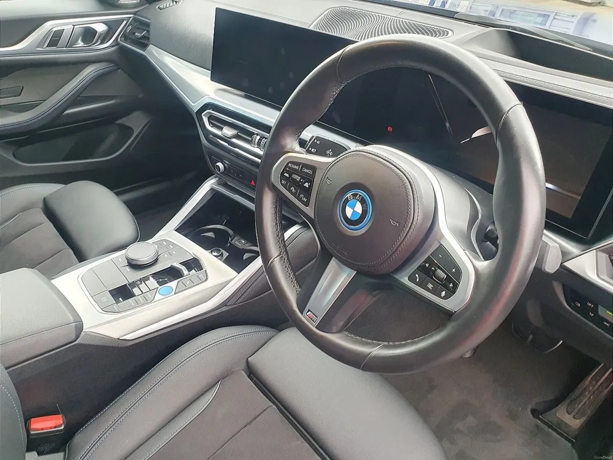 BMW i4 eDrive35 M Sport - Image 6