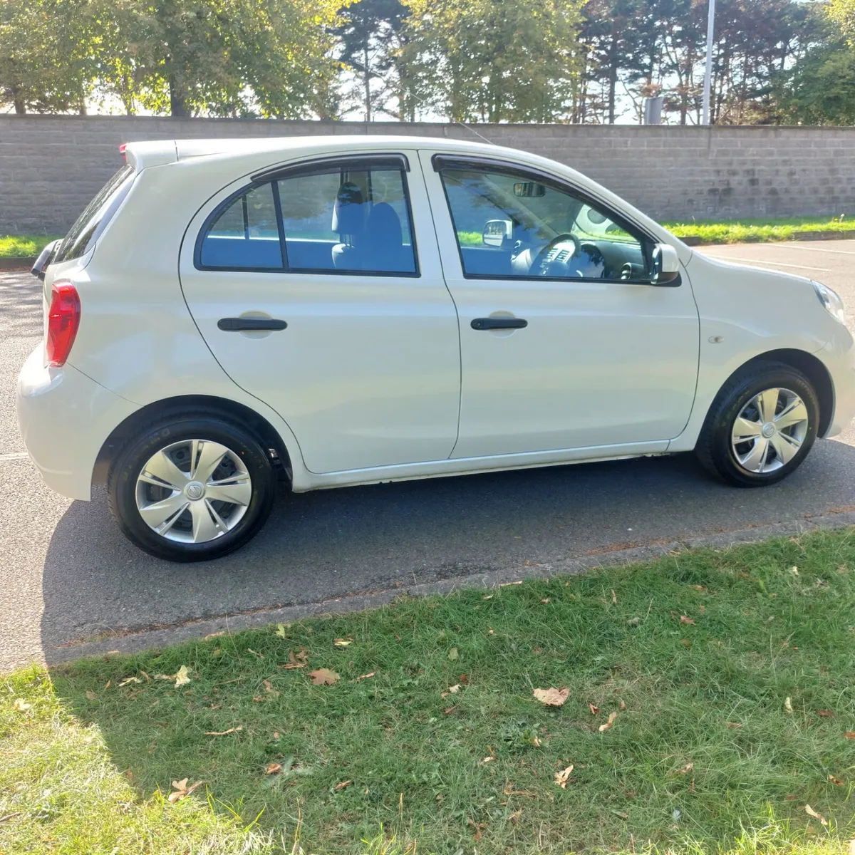Nissan March-Auto 22,500 km - Image 1