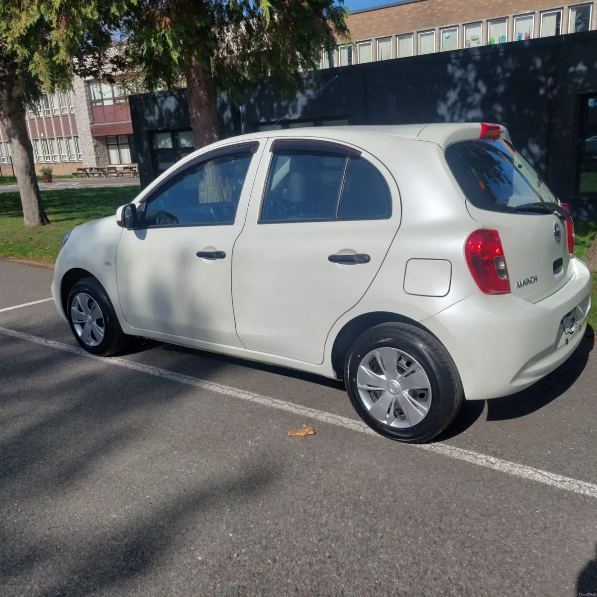 Nissan March-Auto 22,500 km - Image 5