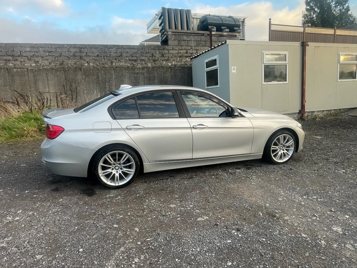 BMW 316d F30 - Image 4