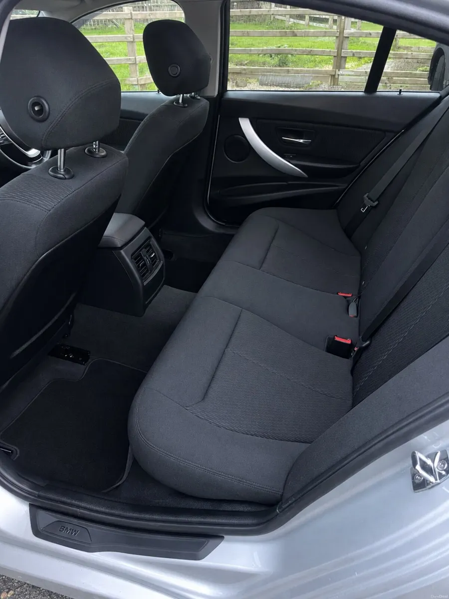 BMW 316d F30 - Image 6