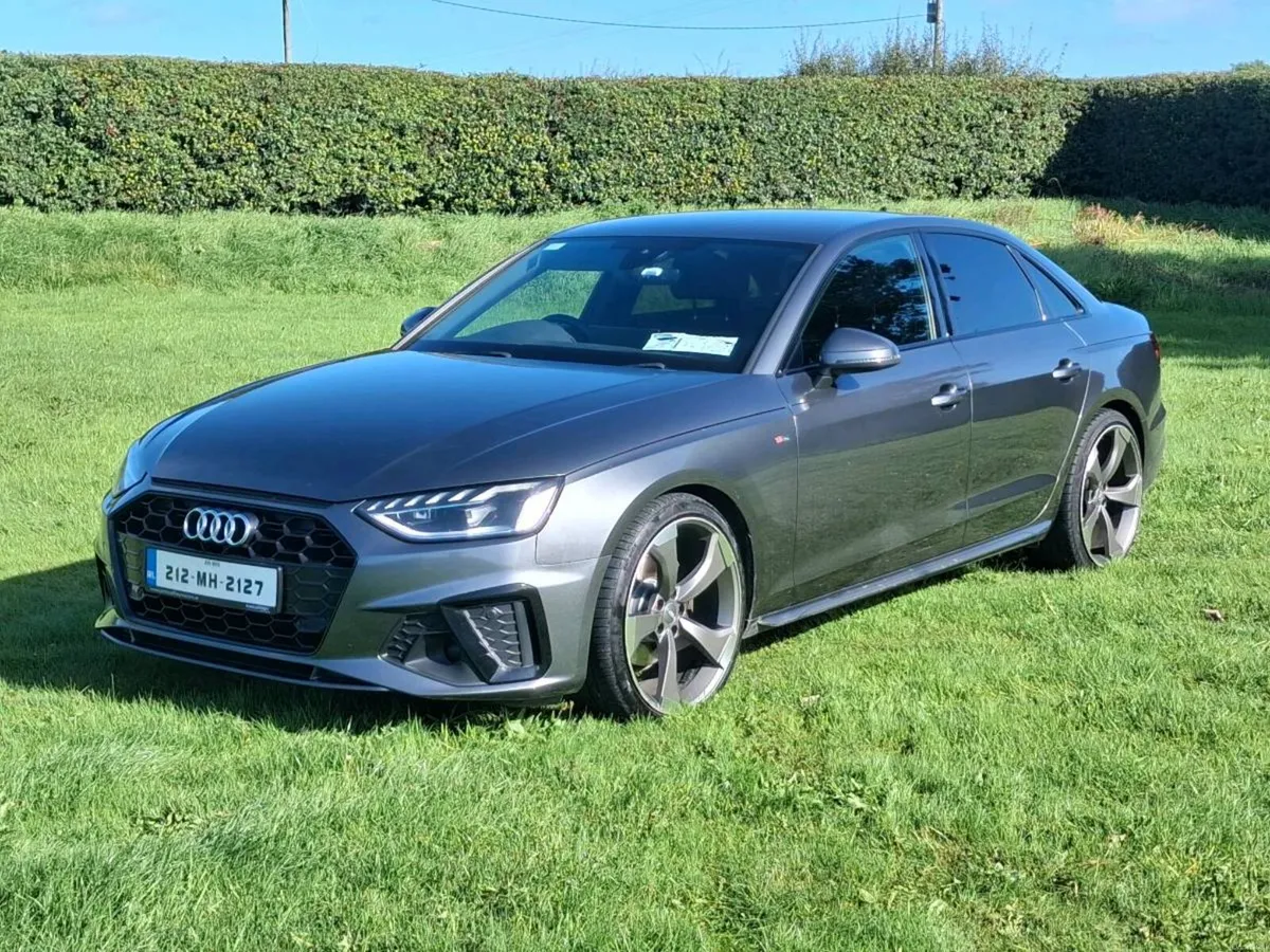 Audi A4 SPORT 2.0L 35 TDI 163 BHP  BLACK EDITION - Image 3