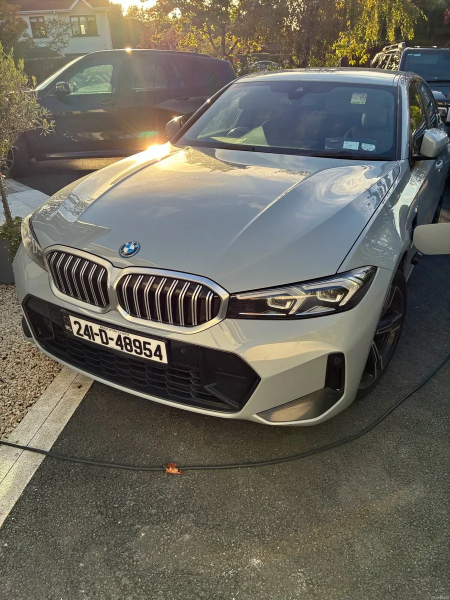 BMW 330e - Image 5