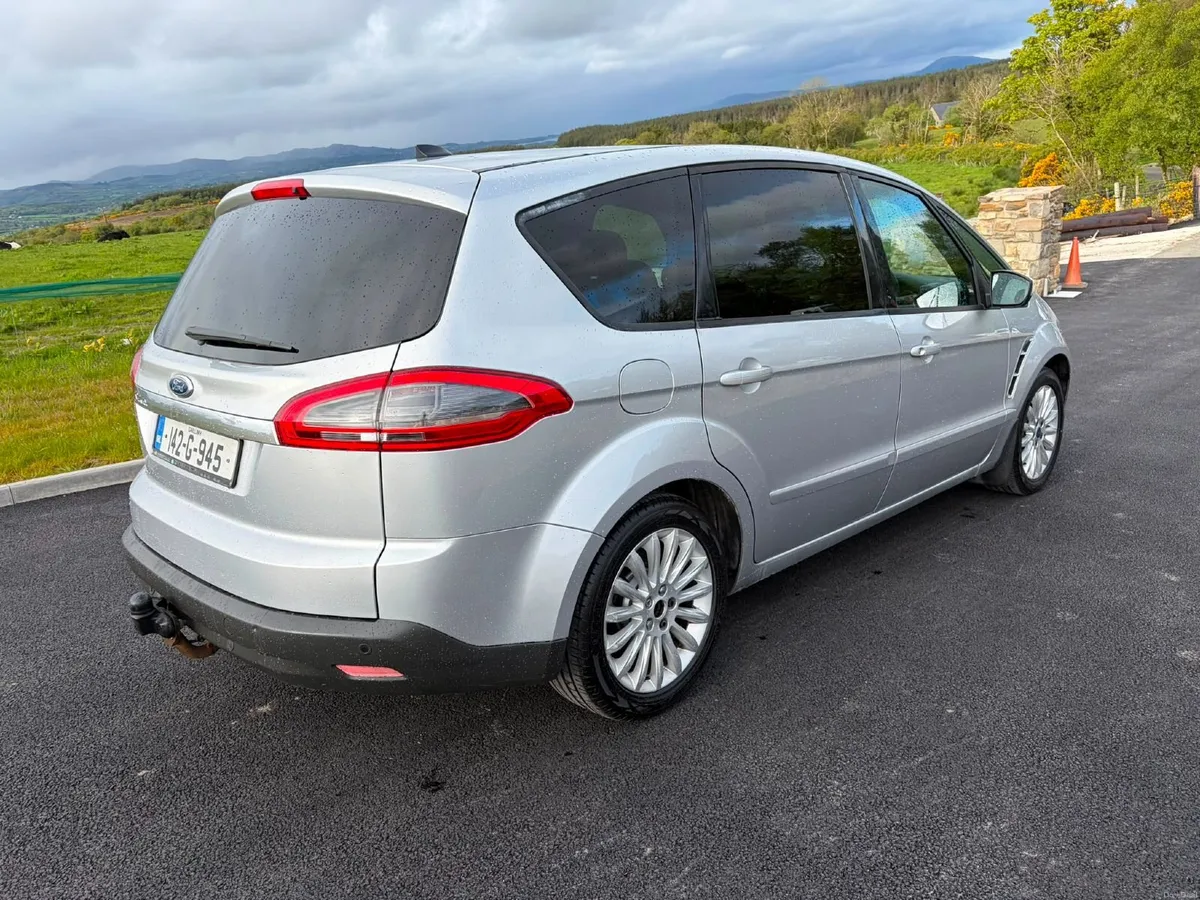 Ford S-Max 2014 - Image 2