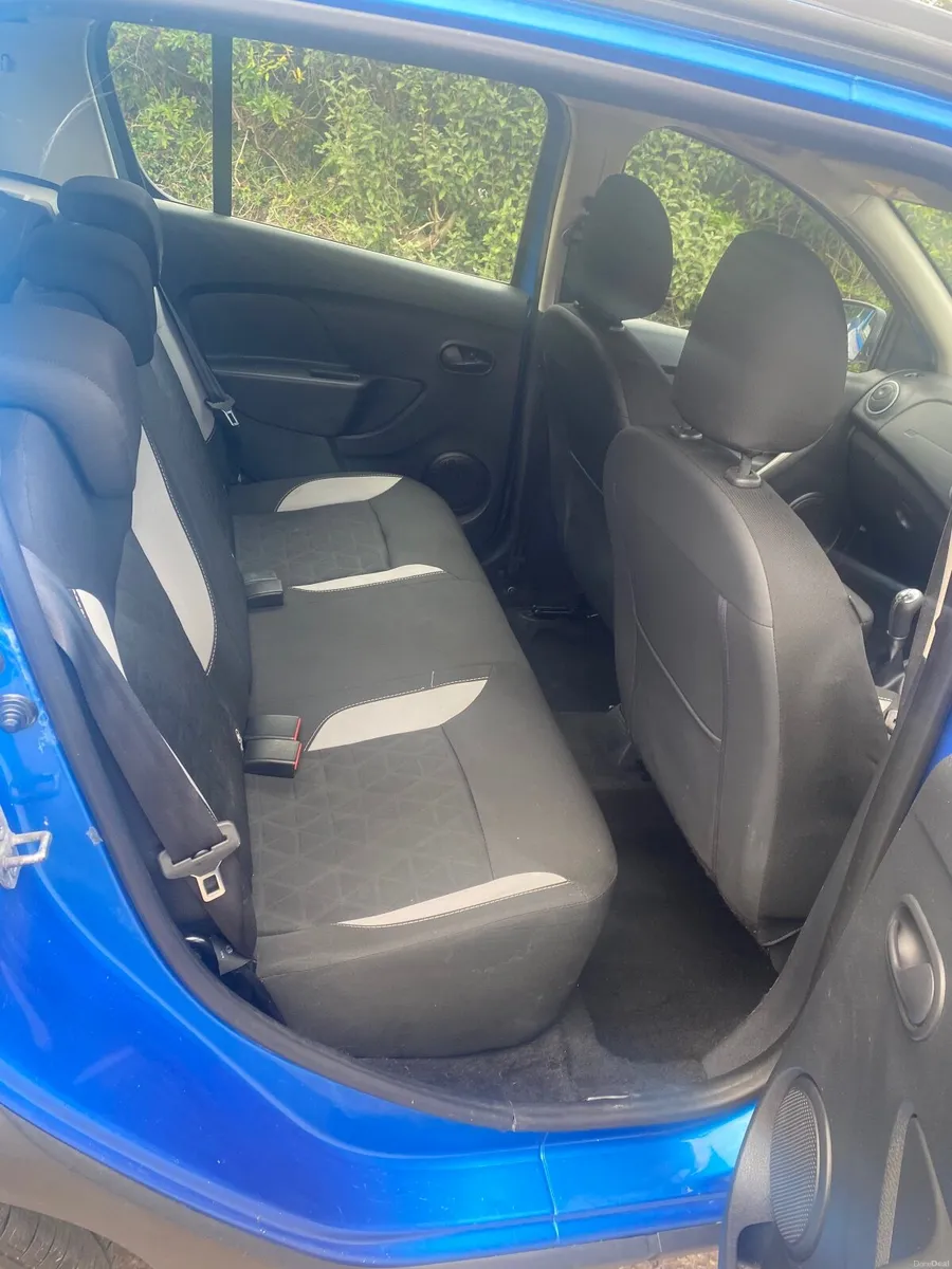 Dacia Sandero Stepway 2015 - Image 2
