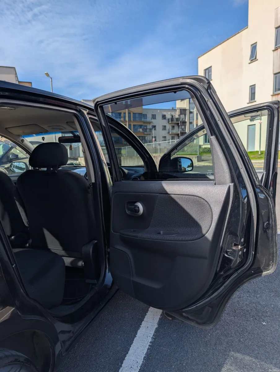 Nissan Note 2008 Automatic transmission - Image 5