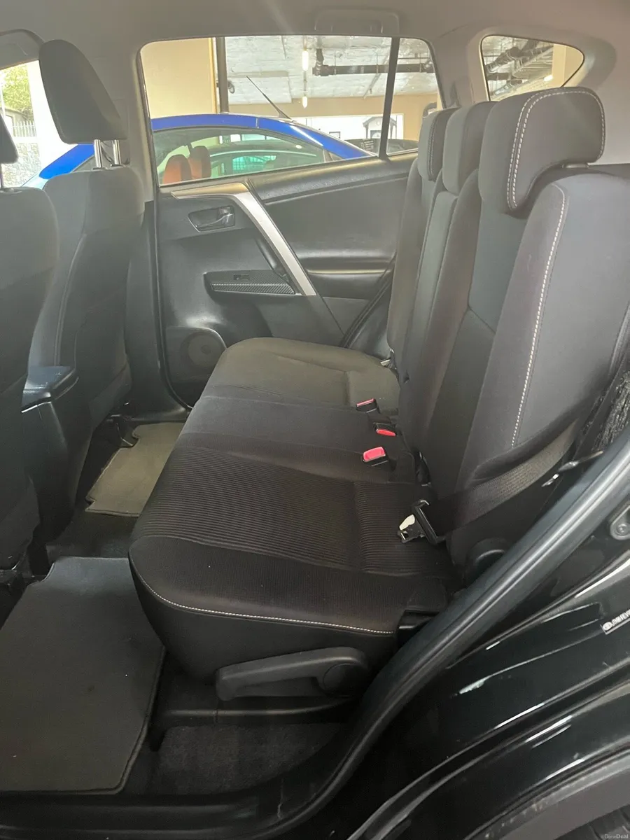 Toyota RAV4 2 litre diesel( D4D)luna 2wd - Image 3
