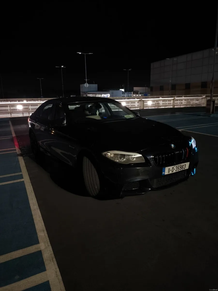 BMW 5-Series 2011 - Image 3