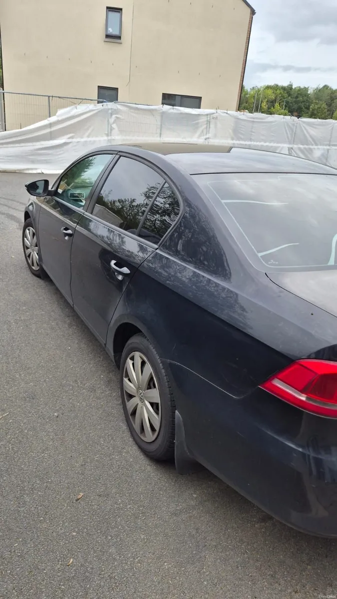 Volkswagen Passat 2012 - Image 6