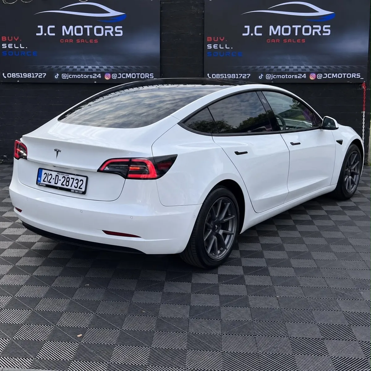 2021 Tesla Model 3 ⚡️80,000km - Image 6