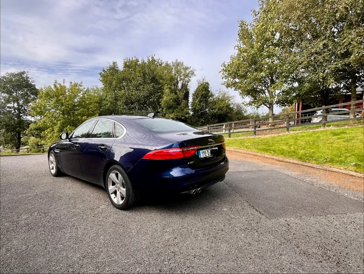 Jaguar XF 2017 - Image 2