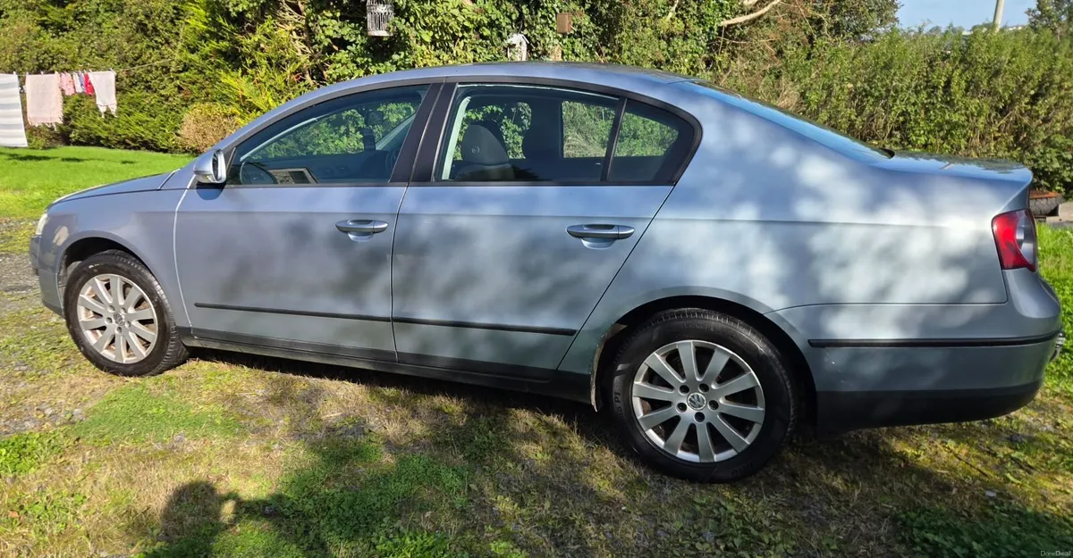 Volkswagen Passat 2006 - Image 3