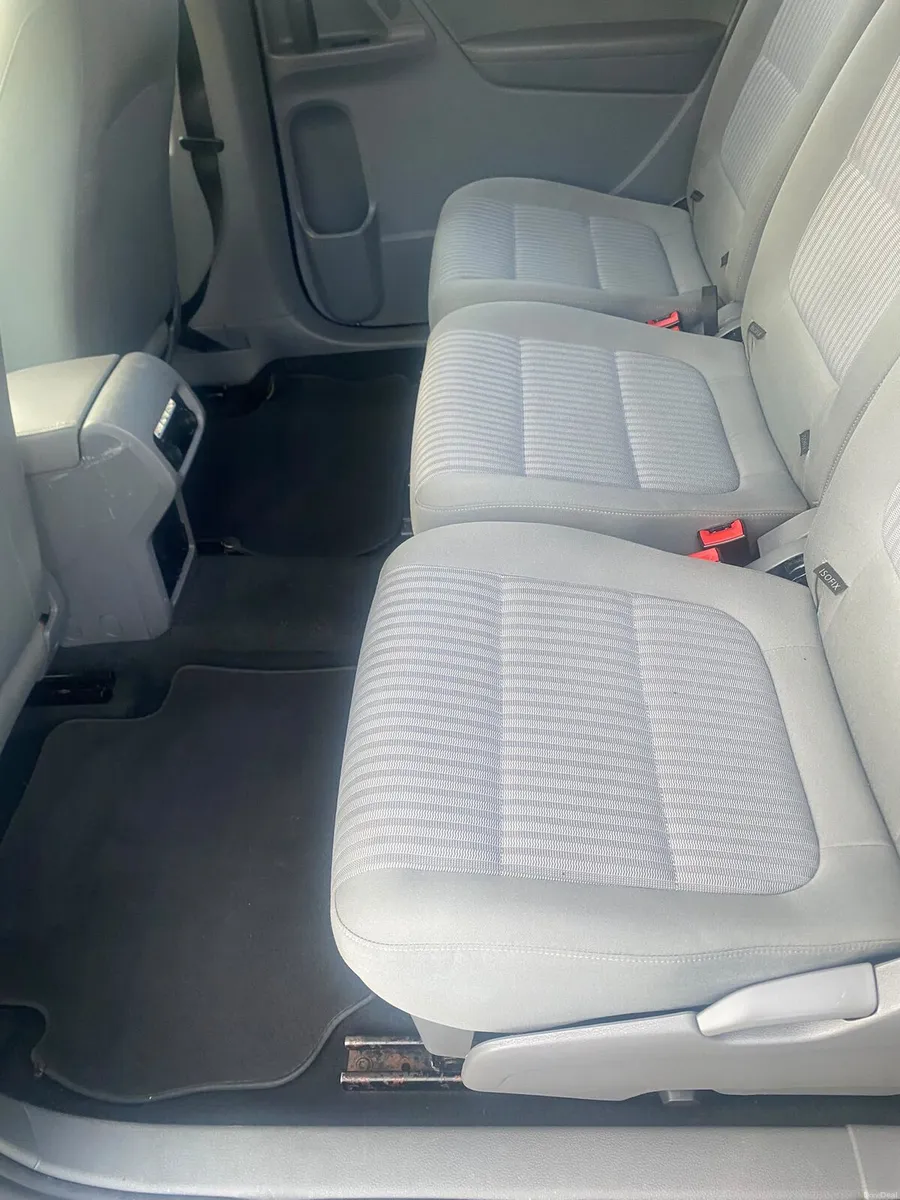 Car - Image 6