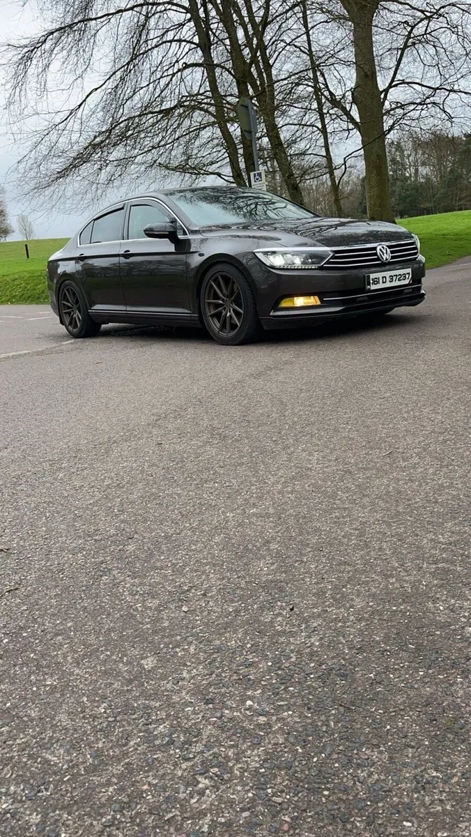Volkswagen Passat - Image 3