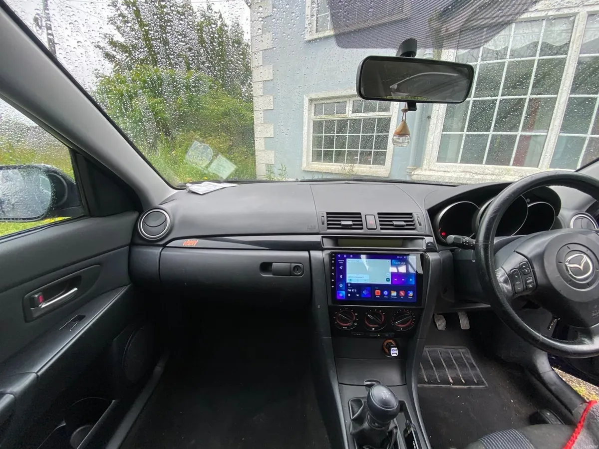 Mazda Mazda3 2004 - Image 2