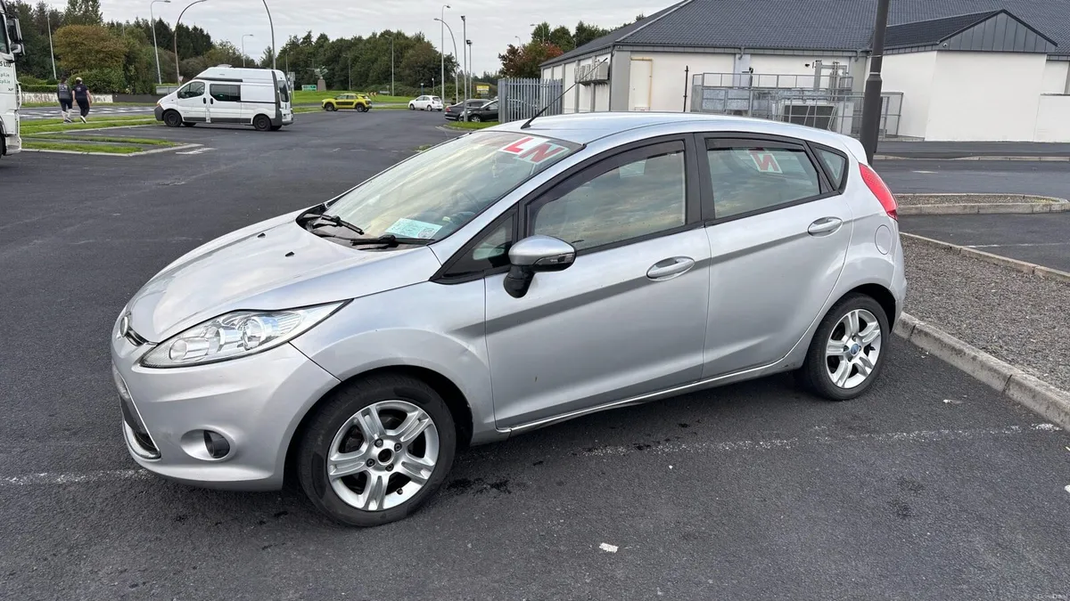 Ford Fiesta 1.25 2010 - Image 3