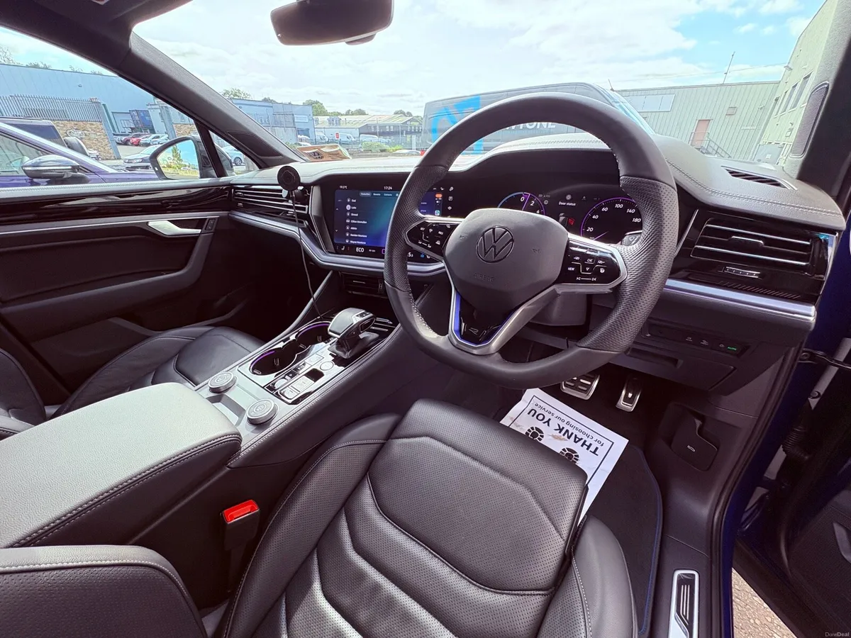 2024 (242) Volkswagen Touareg R-Line 3.0 TSI PHEV - Image 2