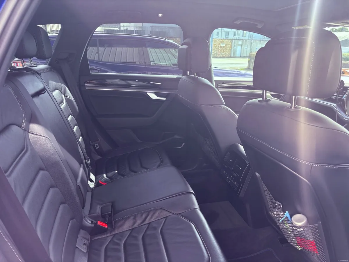 2024 (242) Volkswagen Touareg R-Line 3.0 TSI PHEV - Image 3