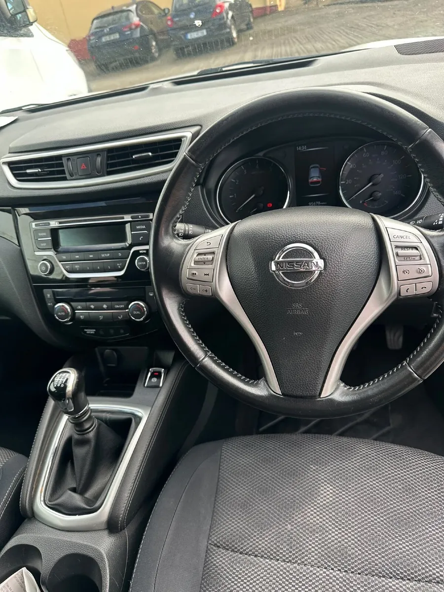 Nissan Qashqai 2015 - Image 4