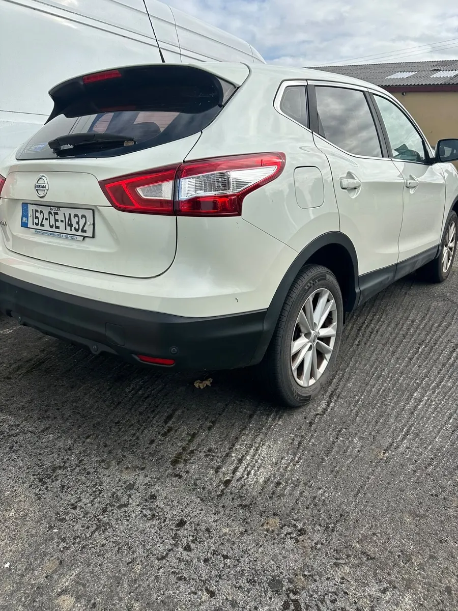 Nissan Qashqai 2015 - Image 2