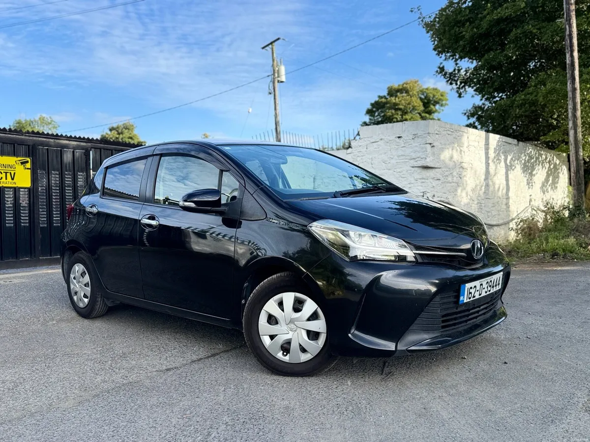 2016 TOYOTA VITZ. NEW NCT. AUTO 1.3L MINT COND - Image 3