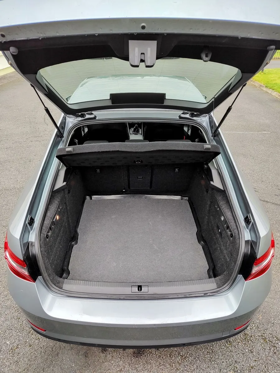 Skoda Superb  AMBITION 1.6 TDI 120BHP 4DR - Image 5