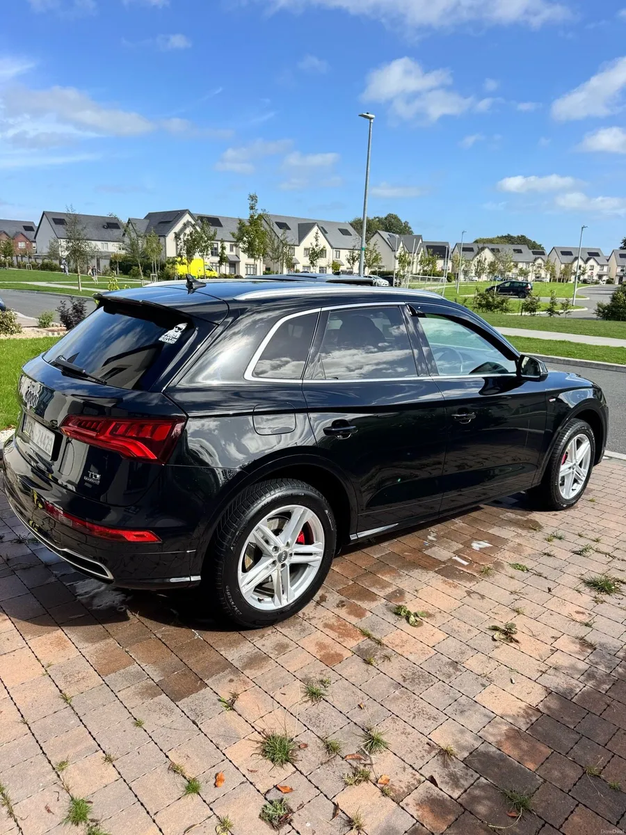 Audi Q5 - Image 1