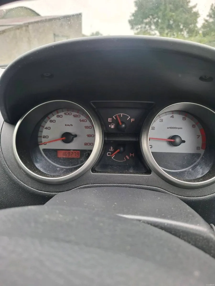 SUZUKI IGNIS 2005 - Image 6