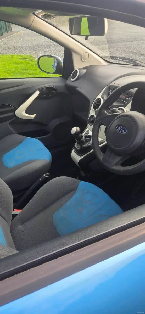 Car - Image 5