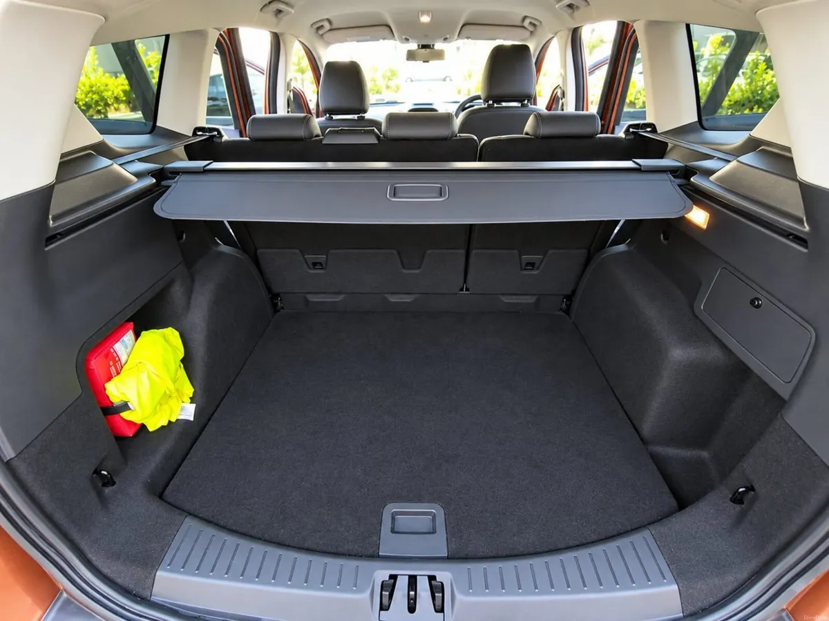 Ford Kuga Titanium 1.5L Automatic – Mileage 77k km - Image 2