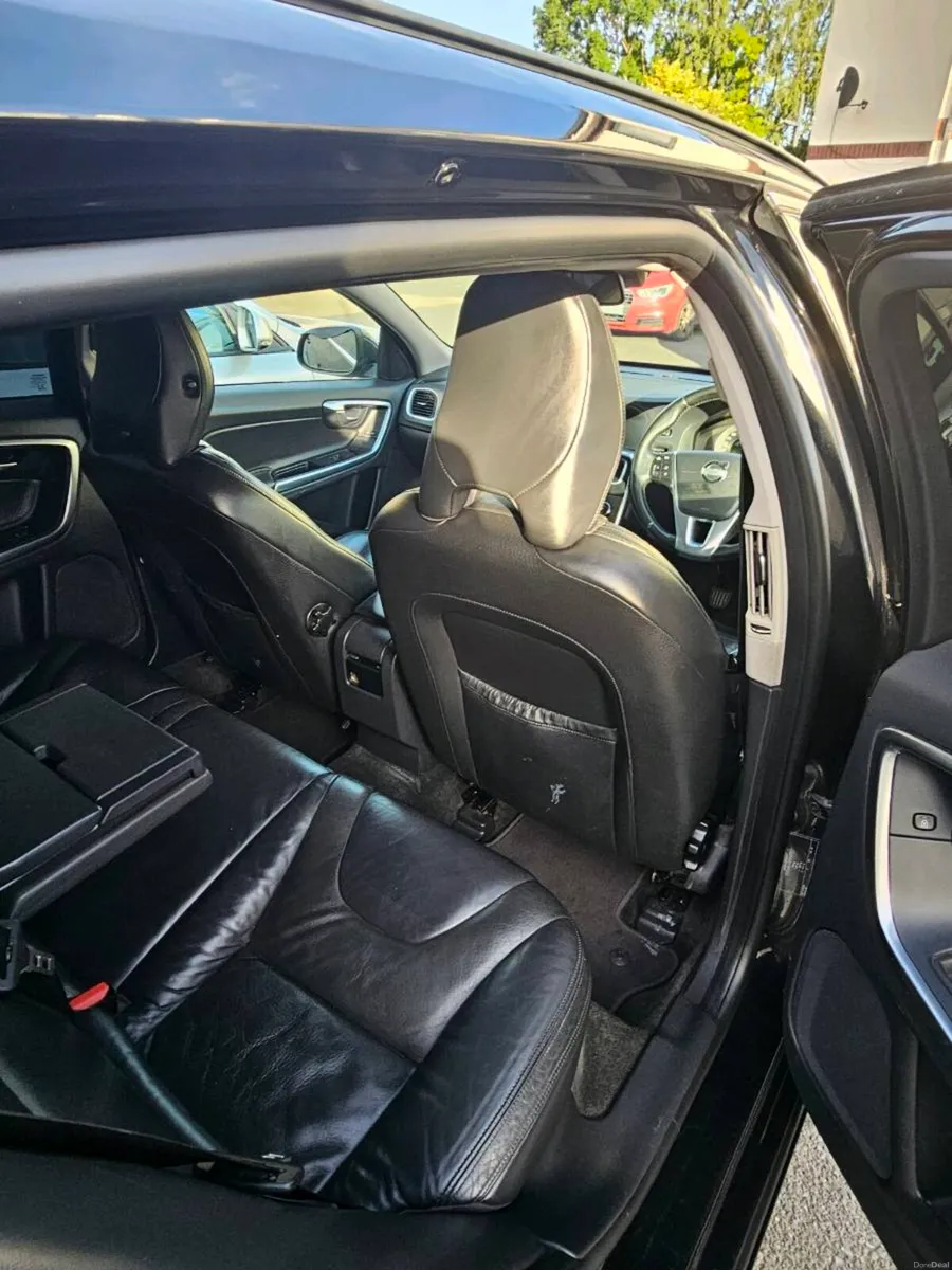 Volvo V60 - Image 3