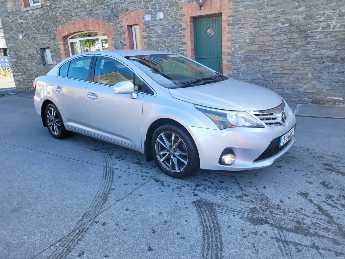 12 Toyota Avensis 2.0D - Image 3