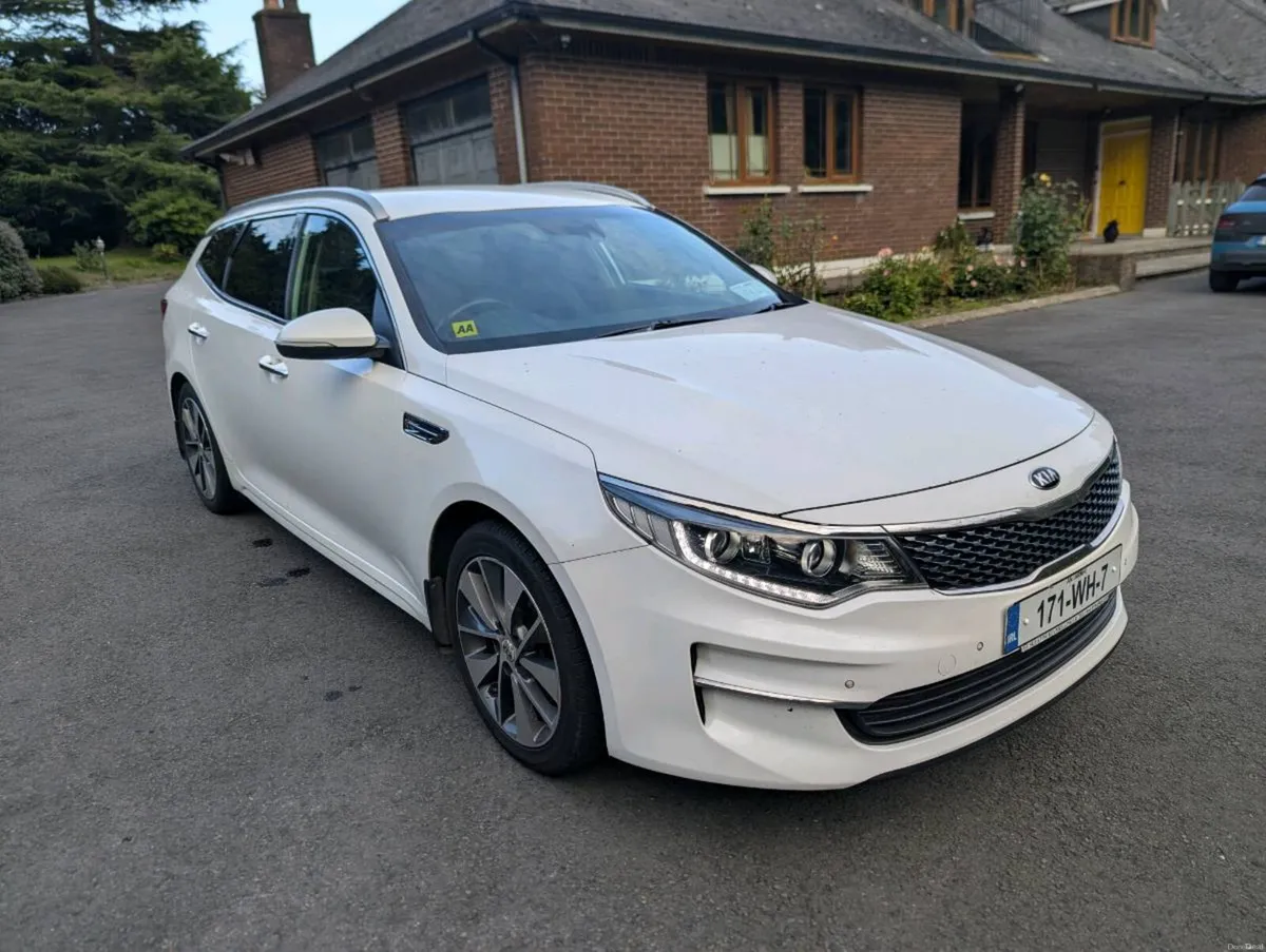2017 Kia Optima Sportwagon - Image 1